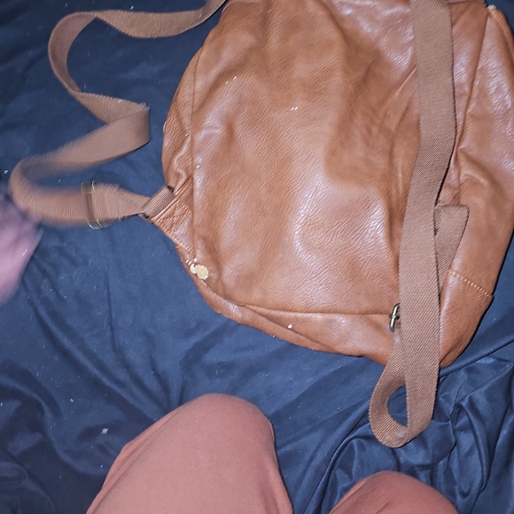 Back pack - Picture 3 of 3